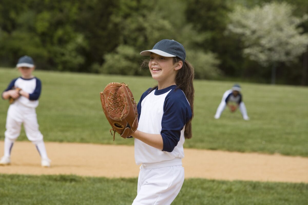 hand sports injuries softball